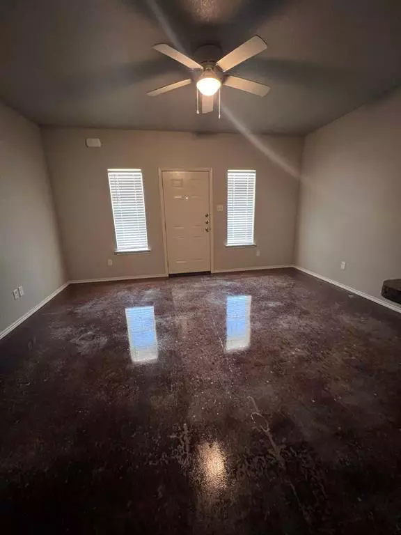 Weatherford, TX 76085,215 Price Lane #15