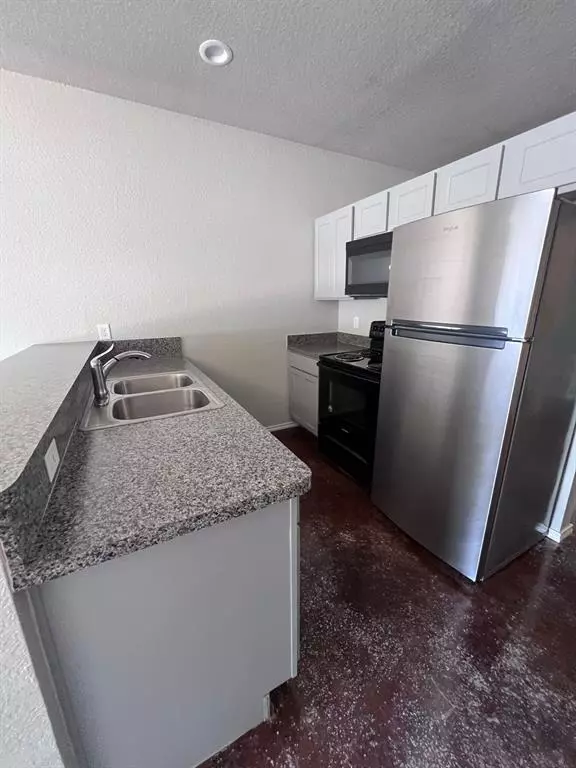 Weatherford, TX 76085,215 Price Lane #15