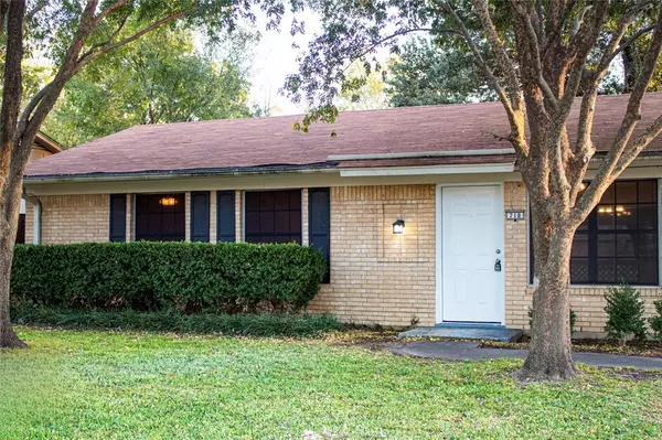 Sherman, TX 75090,718 E Martin Lane