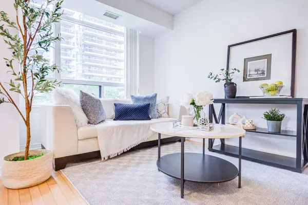 Toronto C07, ON M2N 7C6,155 Beecroft RD #211