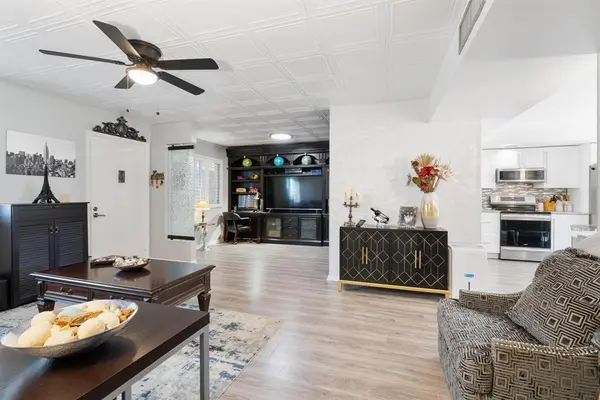 Delray Beach, FL 33484,5220 Las Verdes #118