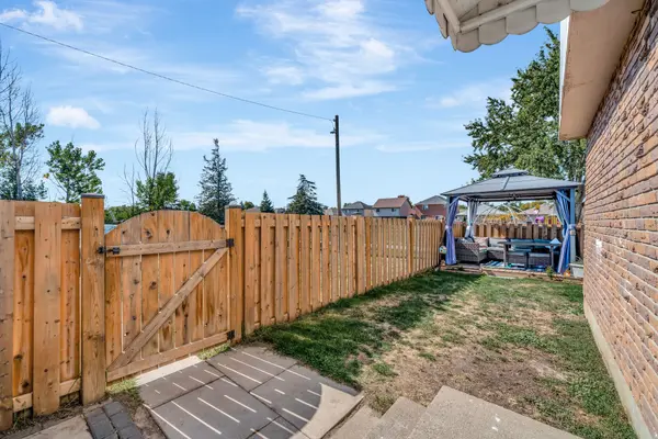 Belleville, ON K8P 4R4,25 Tracey Park DR #72