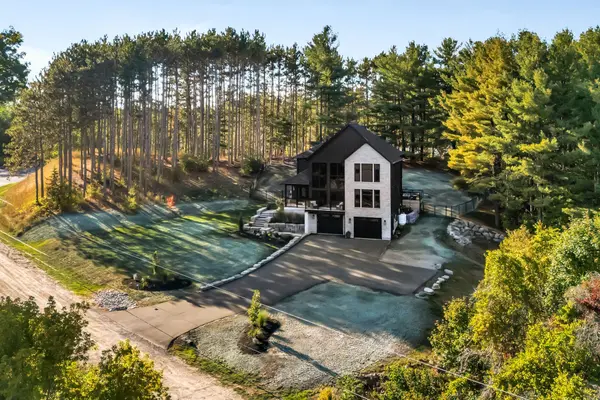 Tweed, ON K0K 3H0,19 Geen RD