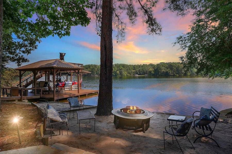 148 Pinewood Cove, Holly Lake Ranch, TX 75765