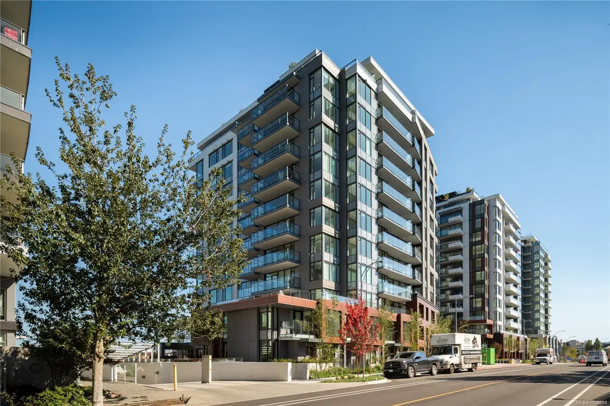 Victoria, BC V9A 0B6,369 Tyee Rd #709