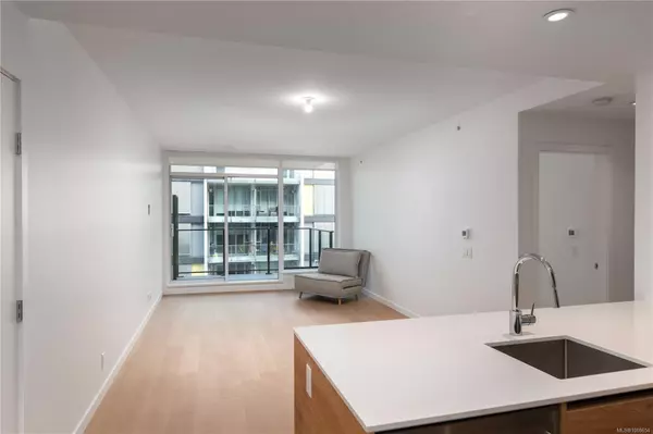 Victoria, BC V9A 0B6,369 Tyee Rd #709