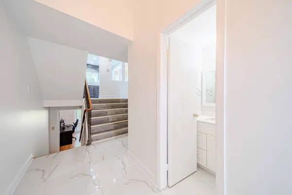 Pickering, ON L1V 2T8,1388 Everton ST