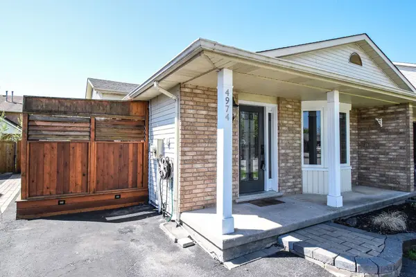 Niagara Falls, ON L2H 2Z7,4974 WINDGATE DR E