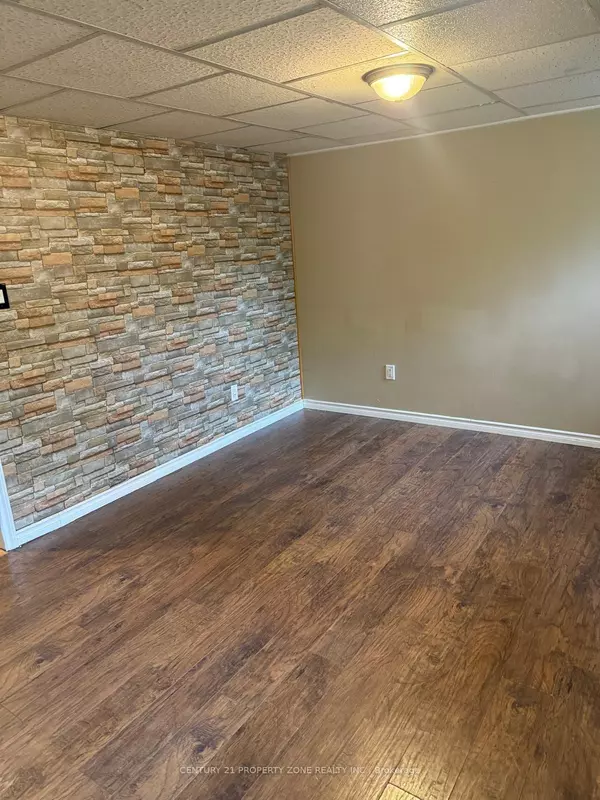 Cambridge, ON N3C 1P8,18 Jardine ST #Basement