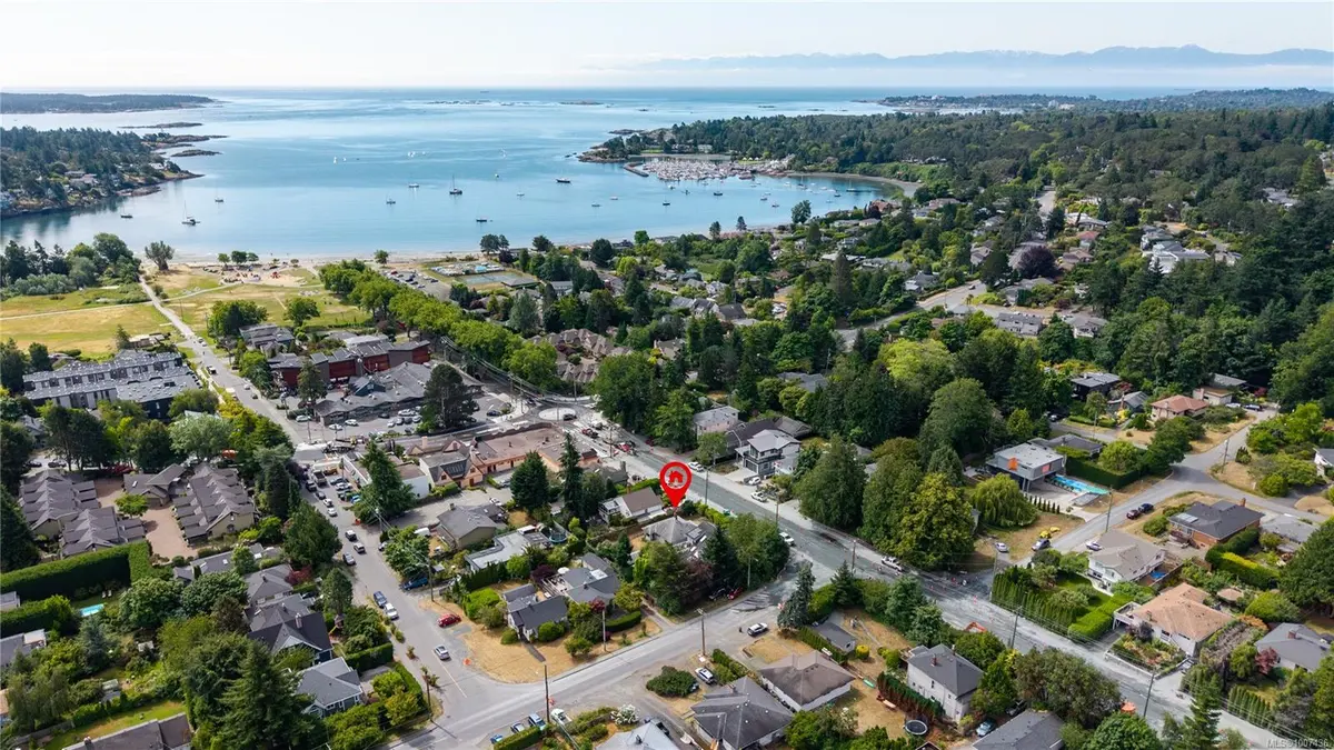 Saanich, BC V8N 1B8,2550 Sinclair Rd