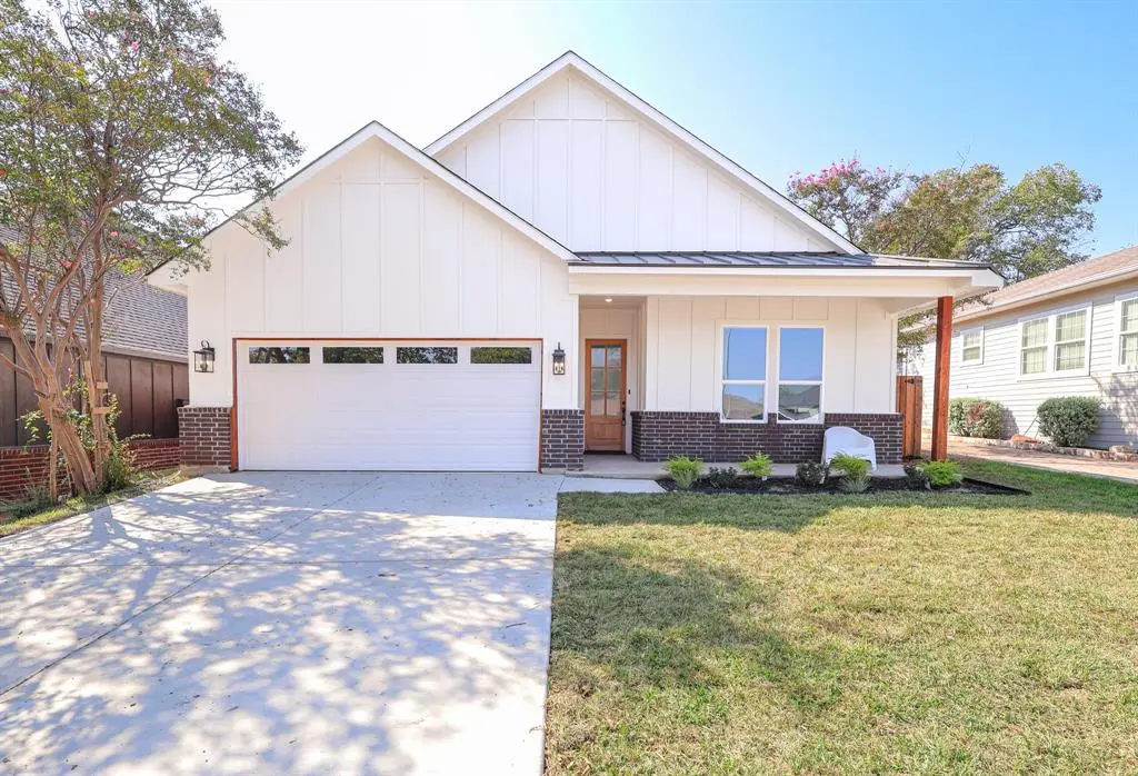 Fort Worth, TX 76107,5517 Houghton Avenue