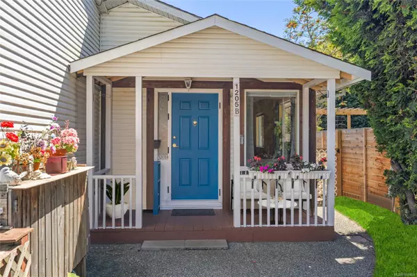 Esquimalt, BC V9A 4R2,1205 Colville Rd #B