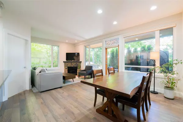 Nanaimo, BC V9S 0A1,580 Stewart Ave #106