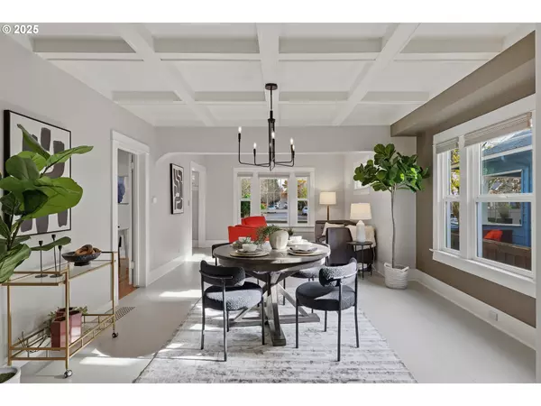 Portland, OR 97214,2225 SE 38TH AVE