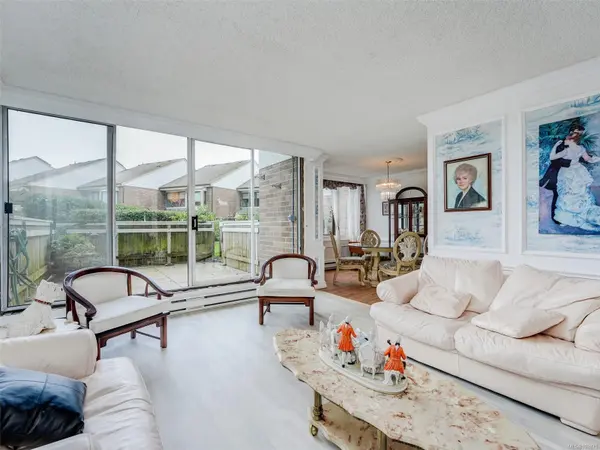 Victoria, BC V8V 4T9,225 Belleville St #113