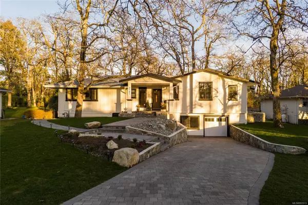 Oak Bay, BC V8P 5B8,3181 Woodburn Ave