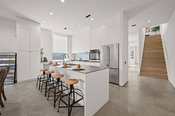 2304 Annex Avenue, Dallas, TX 75204