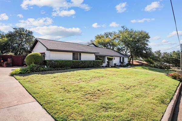 2016 NW 4th Avenue, Mineral Wells, TX 76067