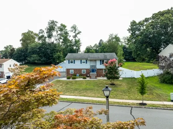 40 Helena St, East Brunswick Twp., NJ 08816