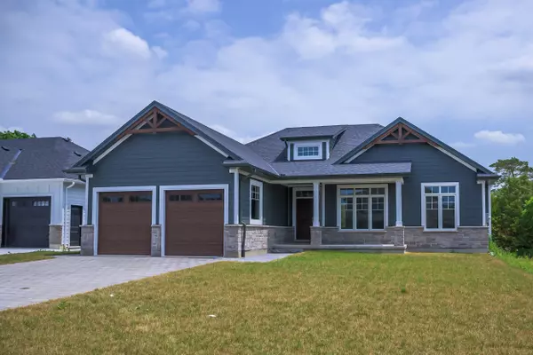 7 Spruce CRES, North Middlesex, ON N0M 2K0