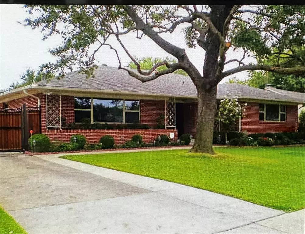 Dallas, TX 75229,10526 Cromwell Drive