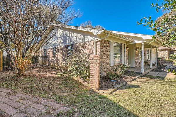 Bedford, TX 76021,808 Stratford Drive