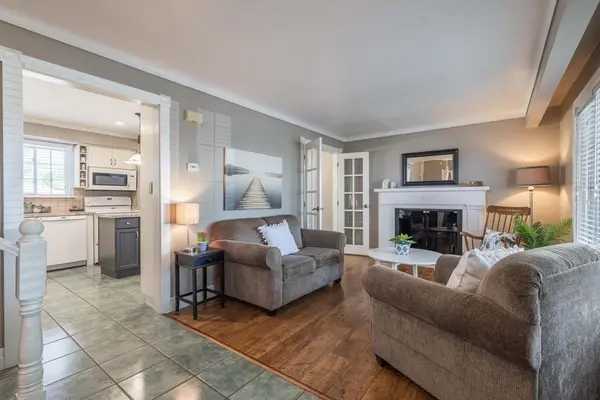 Niagara Falls, ON L2E 6R7,4510 Mitchell AVE