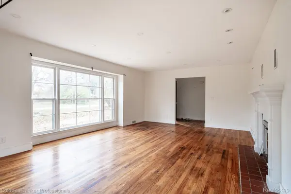 Southfield, MI 48033,22806 Carleton AVE