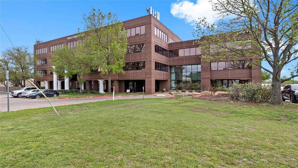 600 E Taylor Street #300, Sherman, TX 75090