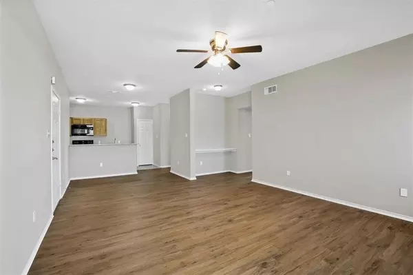 Princeton, TX 75407,512 E Hazelwood Street #B