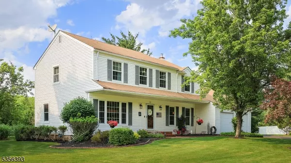 12 Fox Chase Run, Hillsborough Twp., NJ 08844