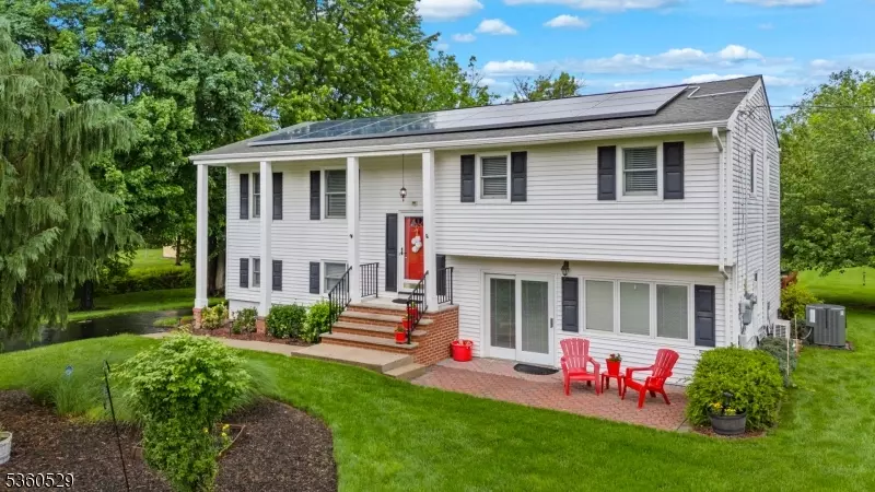 41 1St St, Franklin Twp., NJ 08873