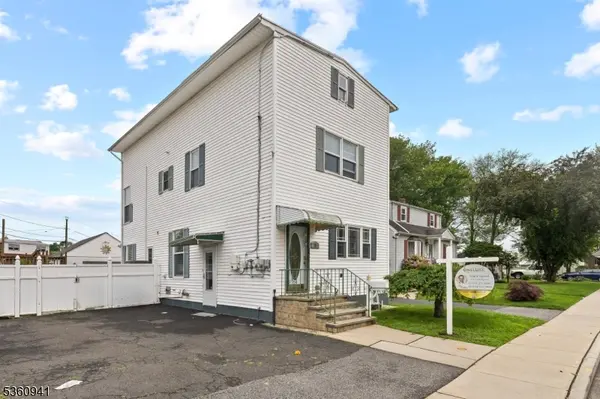 39 Grove St, Little Ferry Boro, NJ 07643