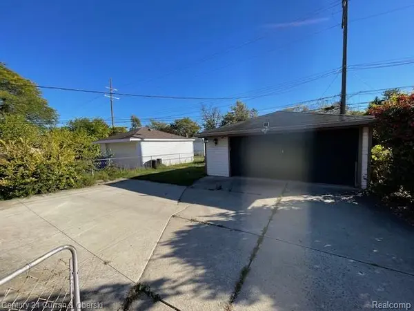 Dearborn Heights, MI 48127,7272 NIGHTINGALE ST