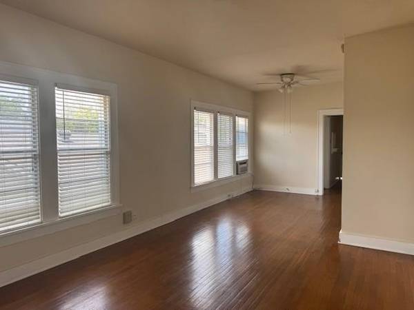 Fort Worth, TX 76107,3762 W 7th Street