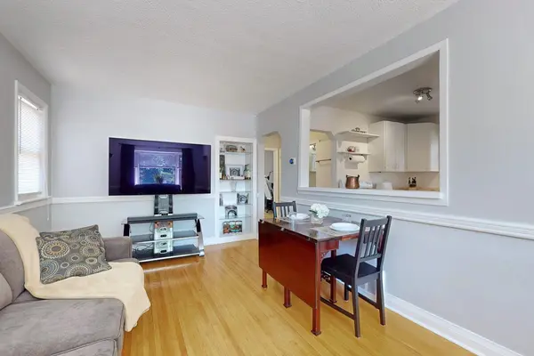 Toronto E06, ON M1N 3S5,131 Claremore AVE