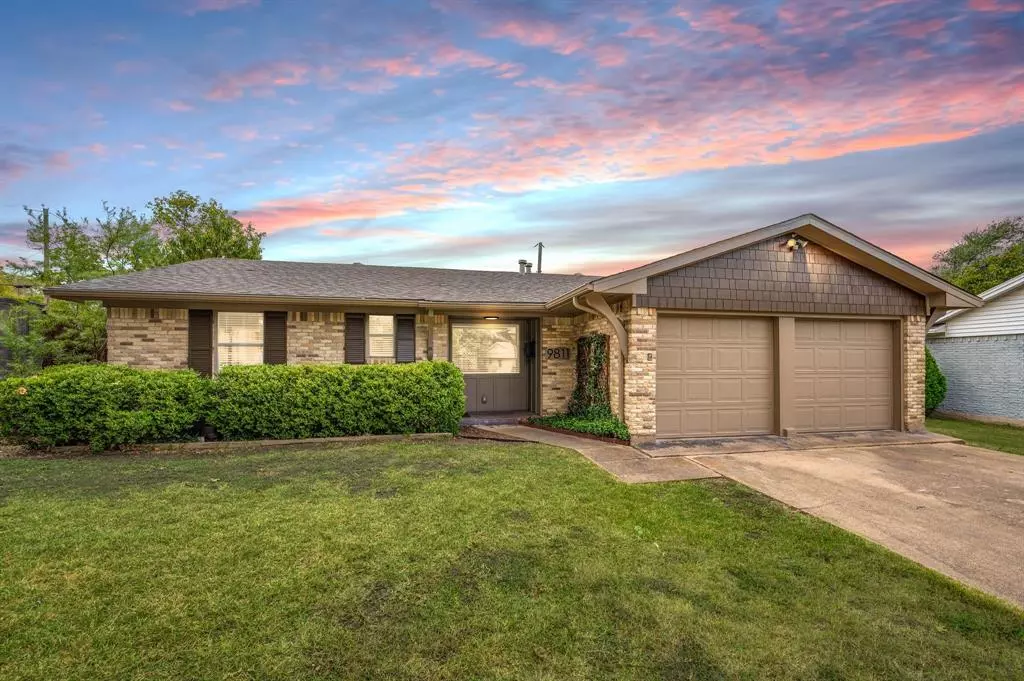 Dallas, TX 75228,9811 Kingsman Drive