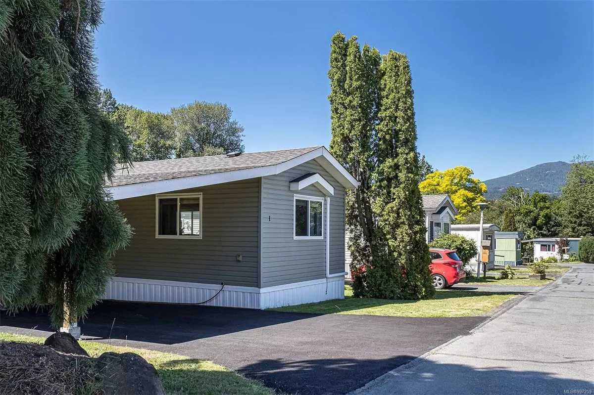 Nanaimo, BC V9R 5N1,1 Honey Dr