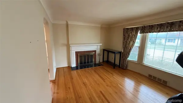 Lincoln Park, MI 48146,1021 Kings HWY