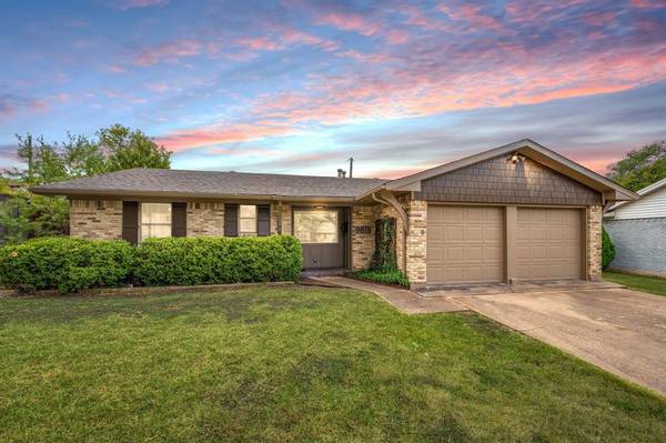 9811 Kingsman Drive, Dallas, TX 75228