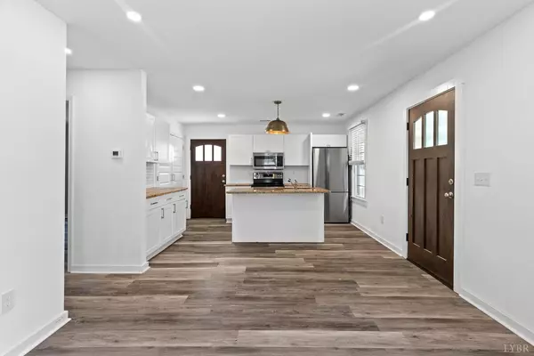 Altavista, VA 24517,802 amherst AVE