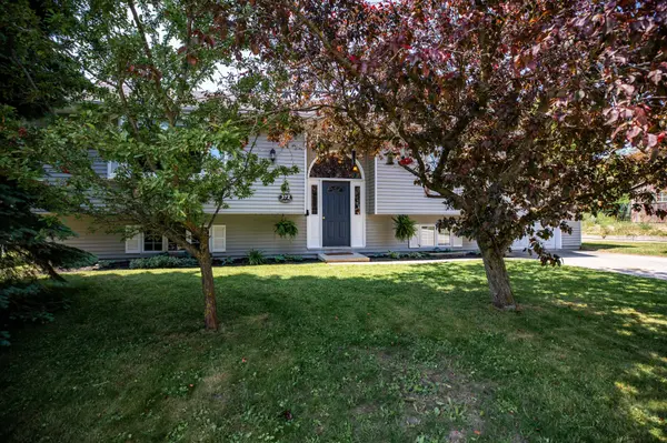 Kincardine, ON N2Z 2V3,372 St Albert ST