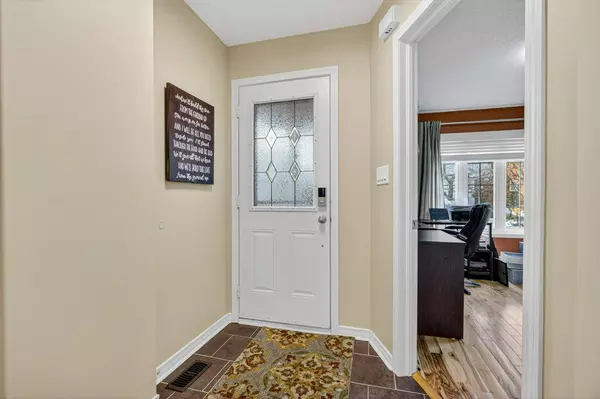 Peterborough, ON K9K 0A9,659 Tully CRES