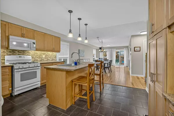 Peterborough, ON K9K 0A9,659 Tully CRES