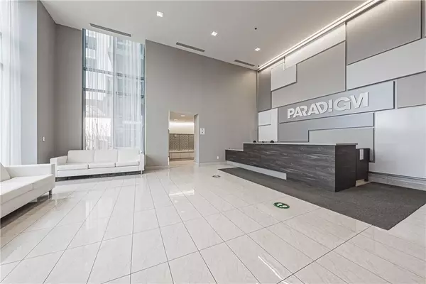 Burlington, ON L7R 0E6,2093 Fairview ST #2001