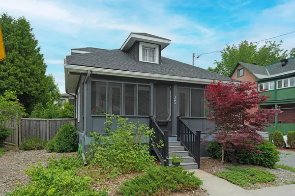 Overbrook - Castleheights And Area, ON K1K 1X8,35 Queen Mary ST