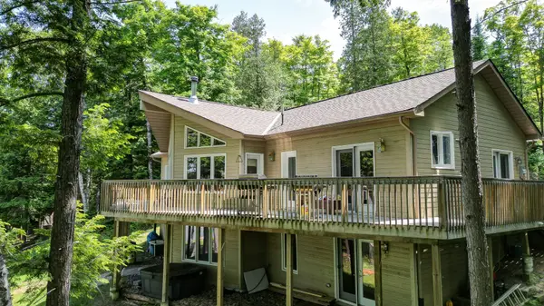 Tudor And Cashel, ON K0L 1W0,110 Lillian LN