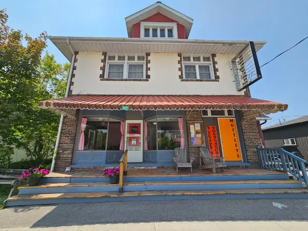 Kawartha Lakes, ON K0M 1K0,6651 Highway 35 N/A