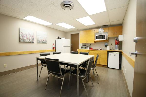 1493 Centre RD #2, Hamilton, ON L8N 2Z7