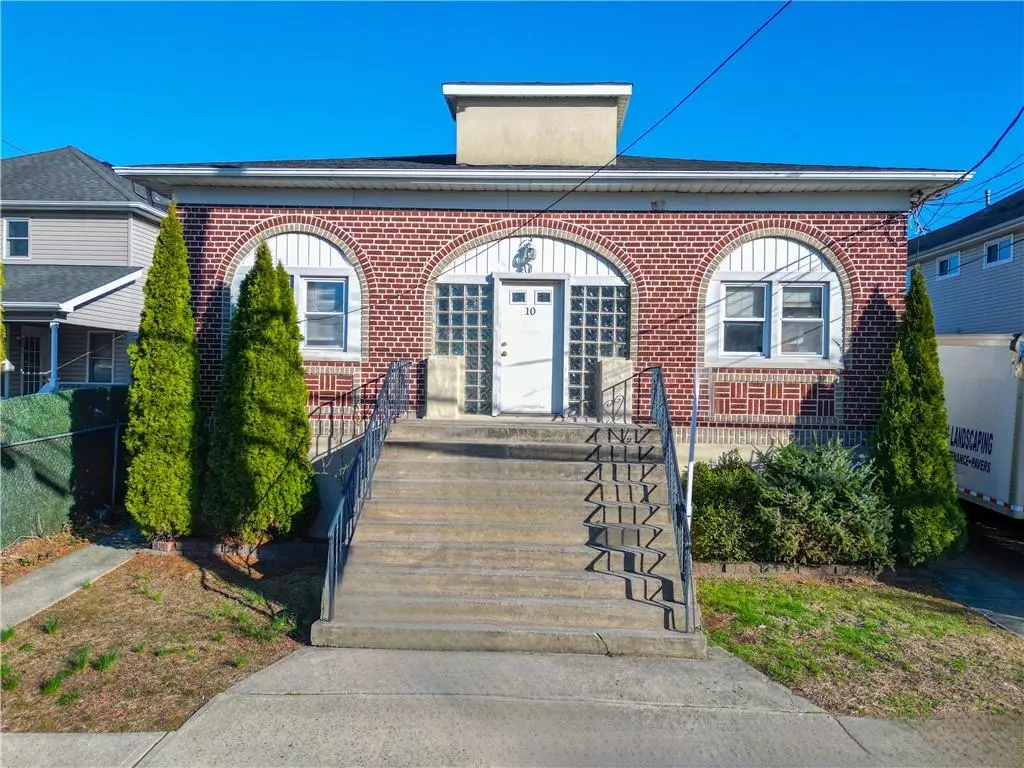 Staten  Island, NY 10306,10 Mill RD